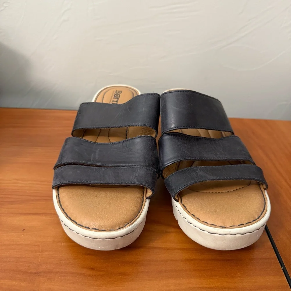 Born Khela Wedge‎ Slip On Sandal Black Comfort Casual Leather 8M